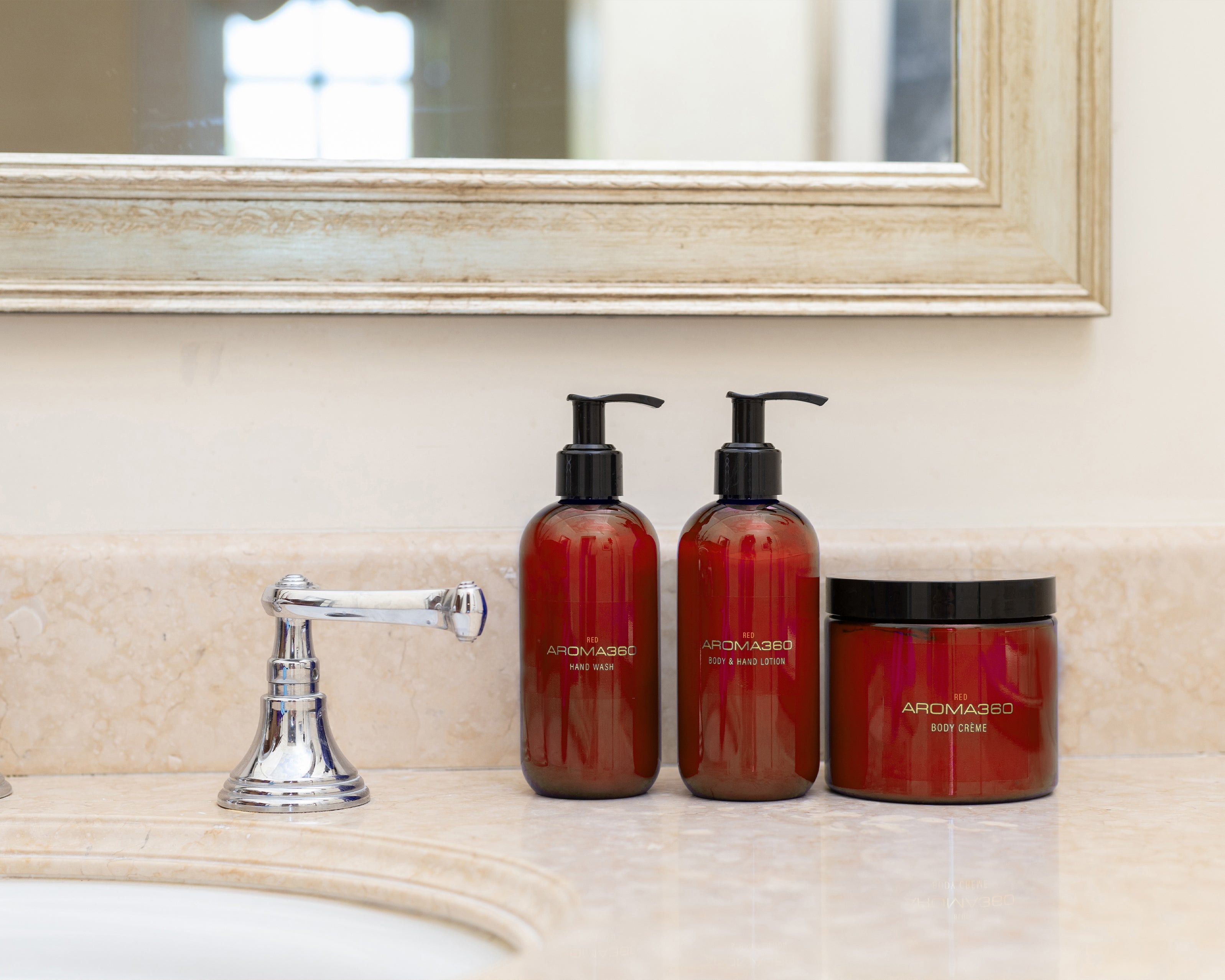 
                      
                        Red Body Crème
                      