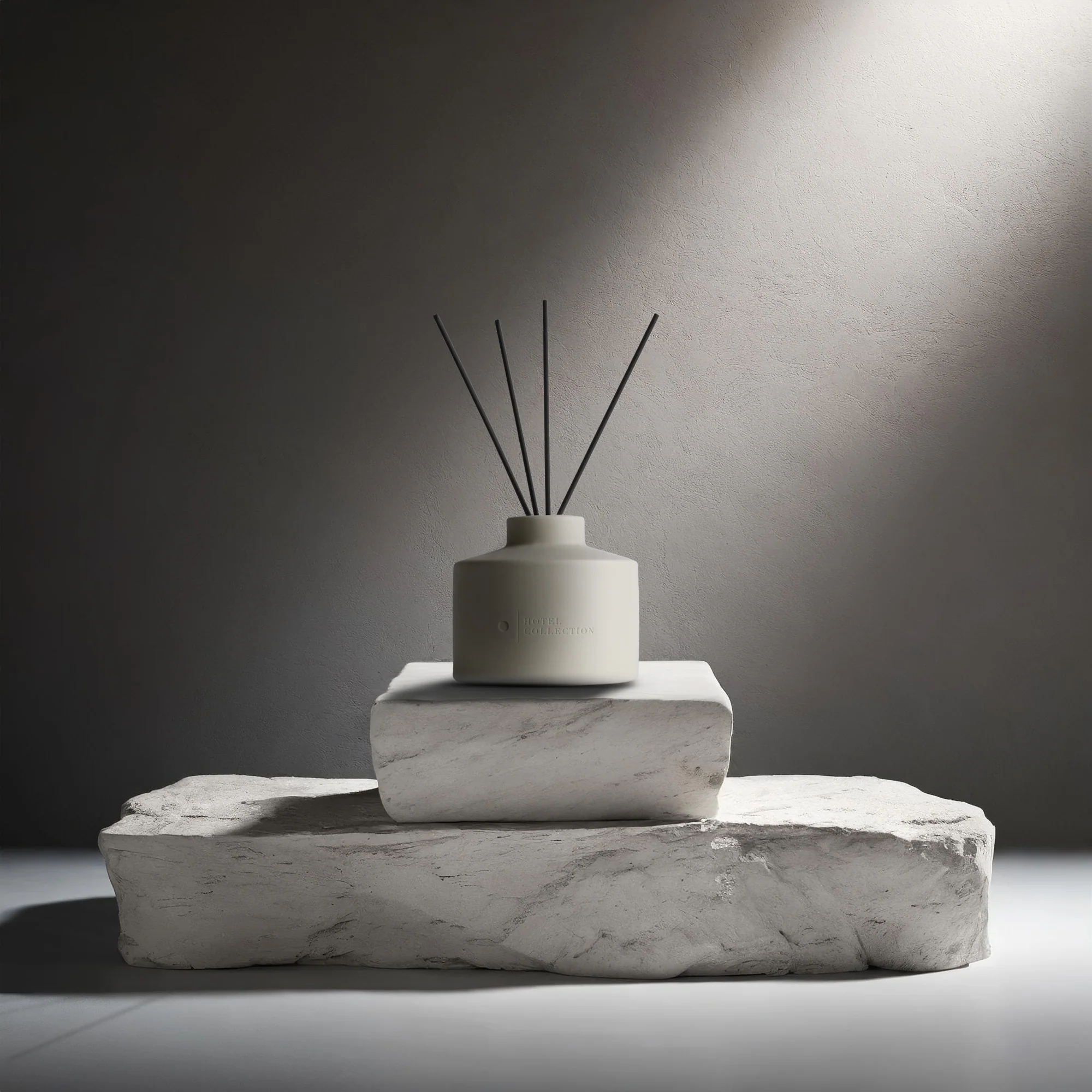 
                      
                        100mL Ceramic Reed Diffuser
                      